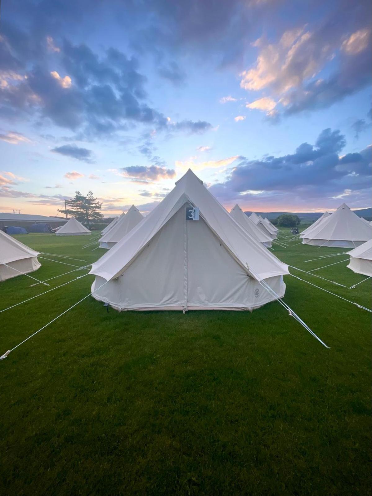 Nine Yards Bell Tents At The Tt - Castletown Ngoại thất bức ảnh