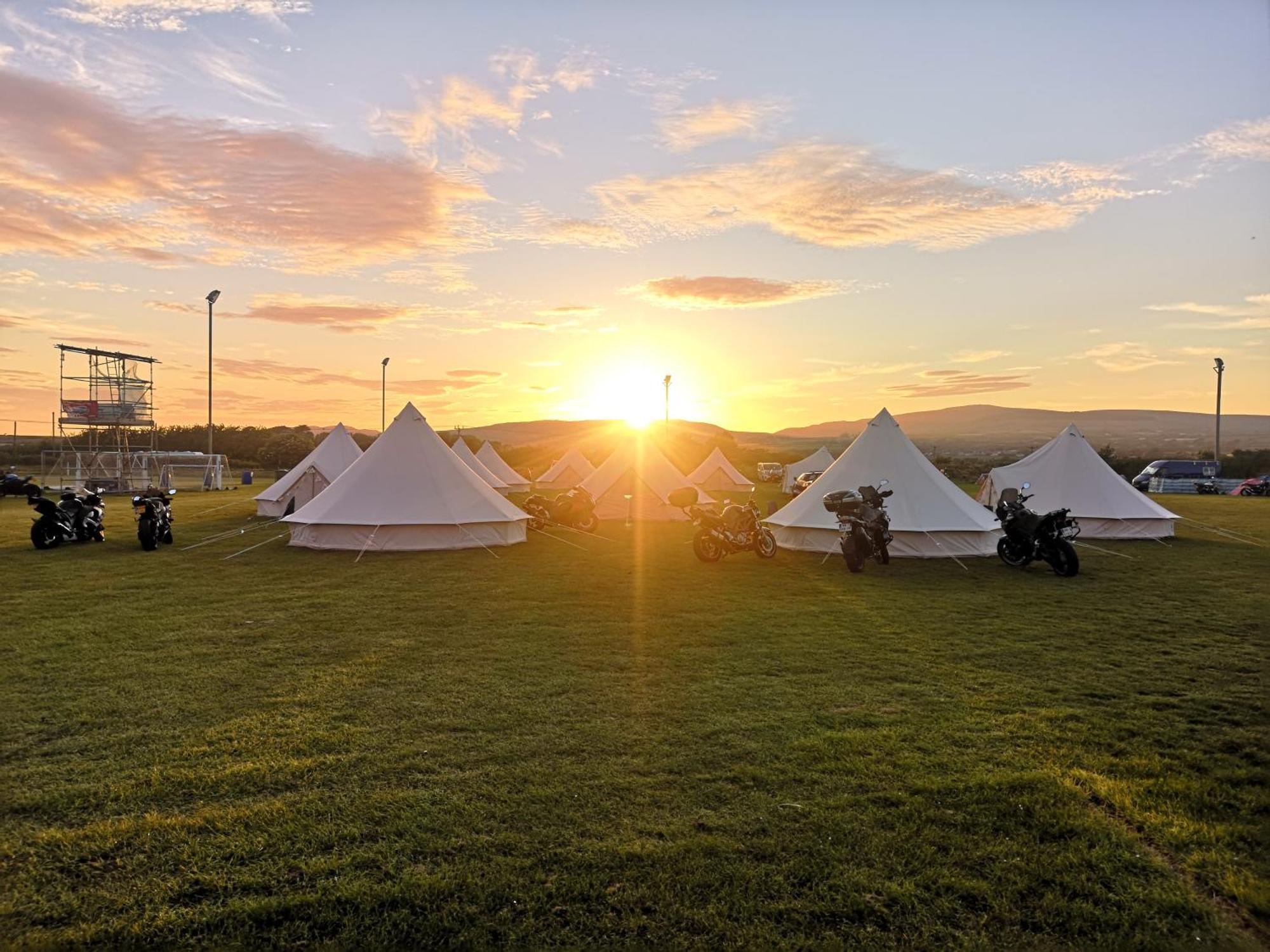 Nine Yards Bell Tents At The Tt - Castletown Ngoại thất bức ảnh